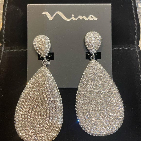 NEVER WORN! Beautiful teardrop SPARKLY clip earrings 💎 - Picture 7 of 10